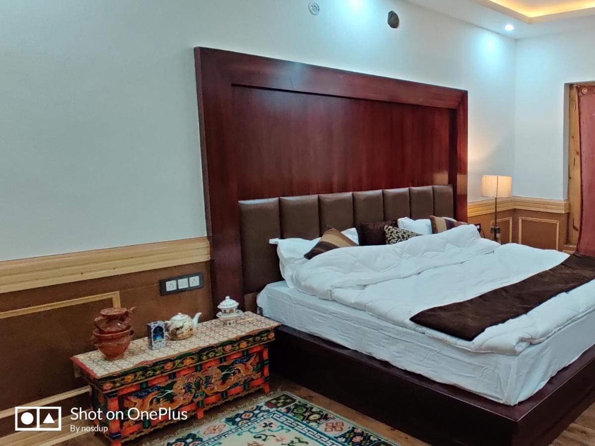 Ladakh Country Inn Лех Екстериор снимка